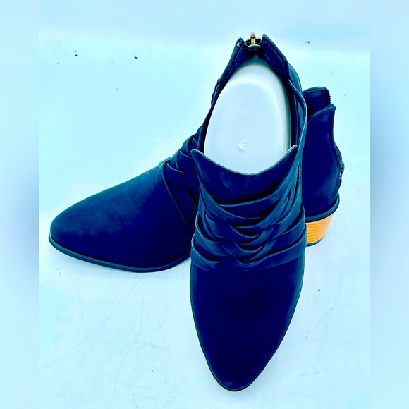 BRAND NEW MESH SHOES WITH ZIPPER IN BACK - Picture 14 of 14